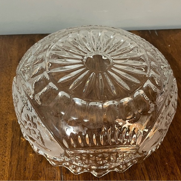 Vintage Flora Crystal Bowl. Made in Yugoslavia, 24%lead Crystal Clear 8.5" - Picture 5 of 13